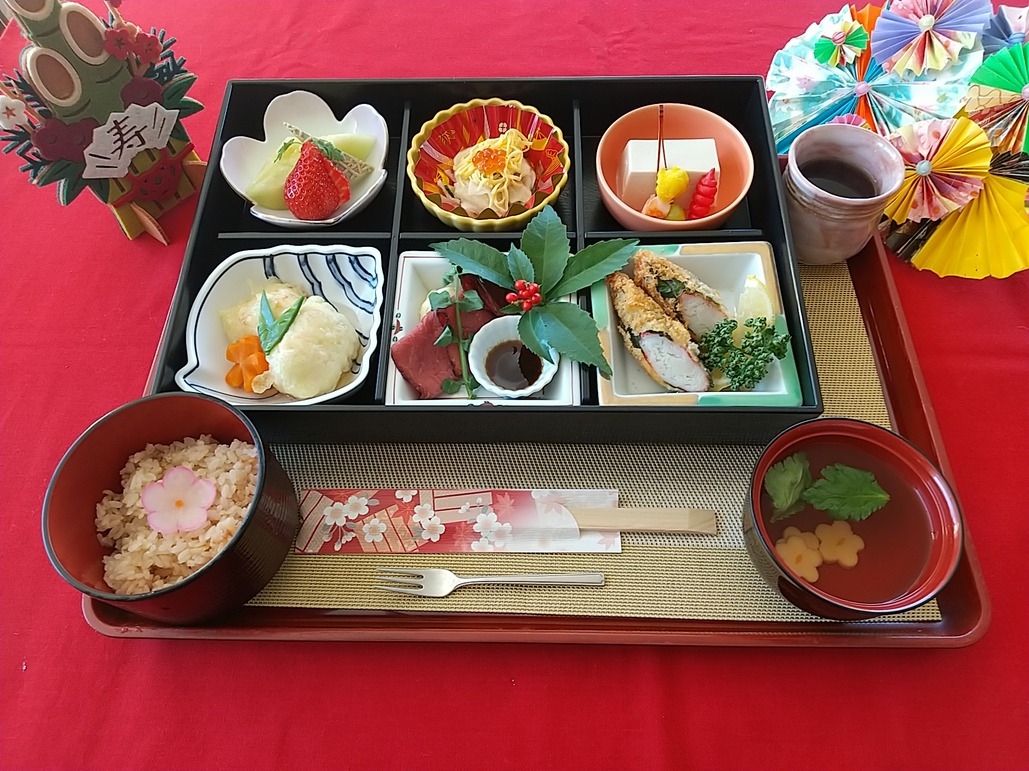 2022昼松花堂弁当